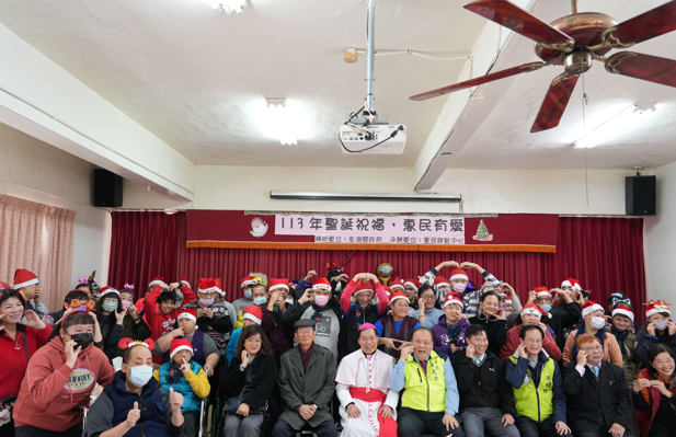 澎湖縣長陳光復現身天主教惠民啟智中心舉辦「聖誕祝福 惠民有愛」活動 傳遞愛心！
