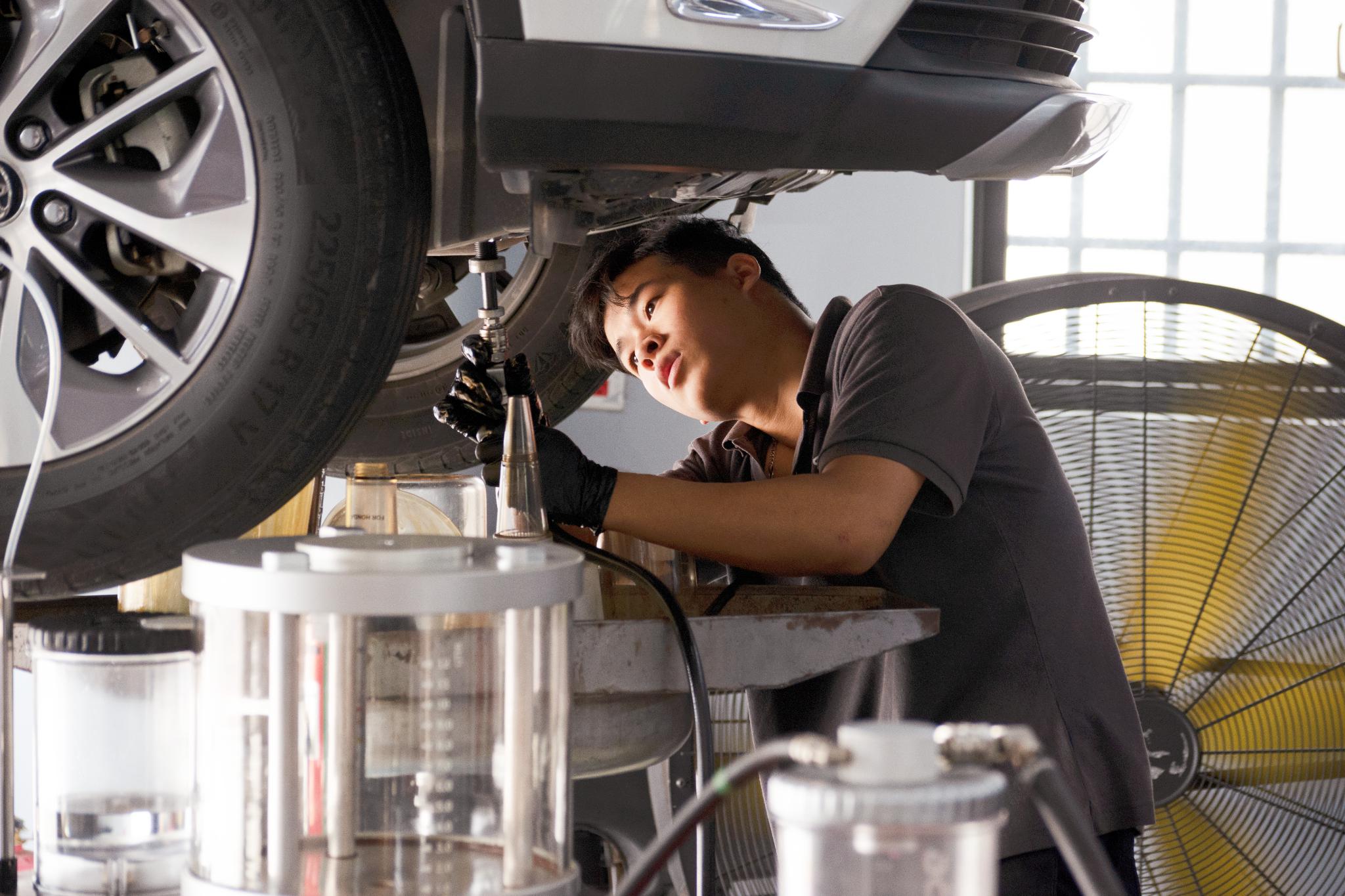 台中大里汽車保養推薦 韓式深度清潔與透明服務 讓愛車更耐用