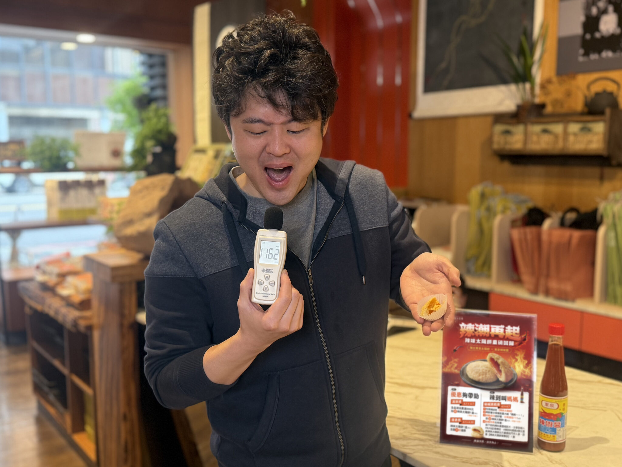 陳允寶泉「辣味太陽餅」登中職開幕戰 盧媽媽力挺在地味