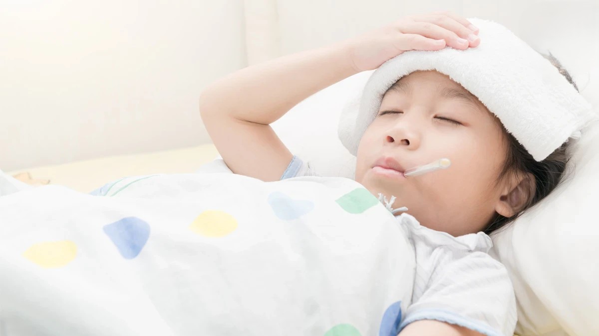 腸病毒升溫！醫師提醒：盡快打疫苗、辨識早期症狀是預防重症關鍵