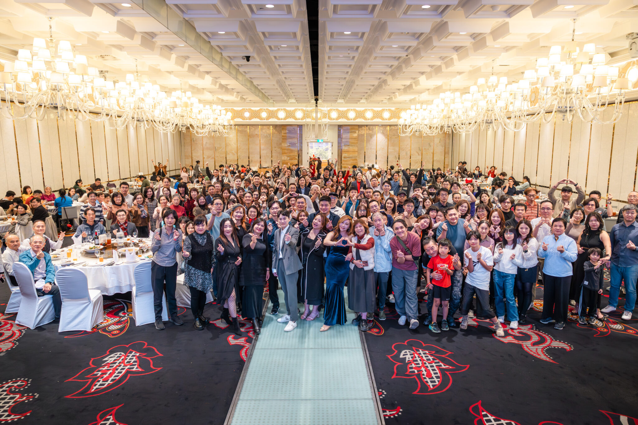 高雄市網路自媒體從業人員職業工會會員大會暨114歲末年終聯合感恩餐會