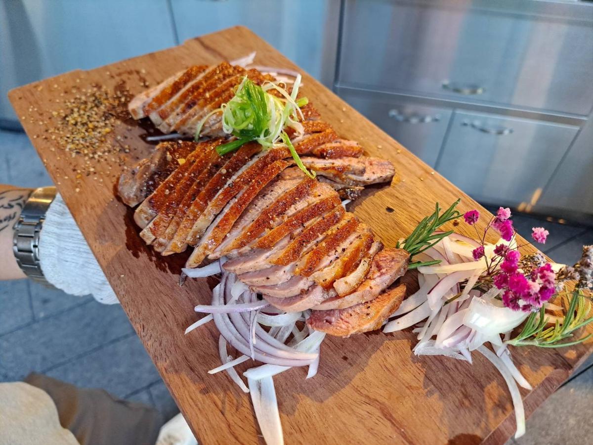 宜蘭外燴烤肉 當日漁港直送活體海鮮 主廚現場直烤極致鮮味