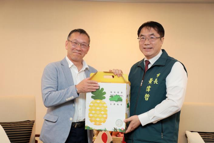 黃偉哲市長接待日本頂級超市QUEEN'S ISETAN社長 洽談臺南多項農產上架計畫進軍海外