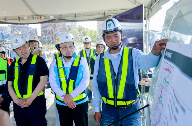 侯友宜市長視察新泰塭仔圳二區道路工程 強調提升新莊交通量能