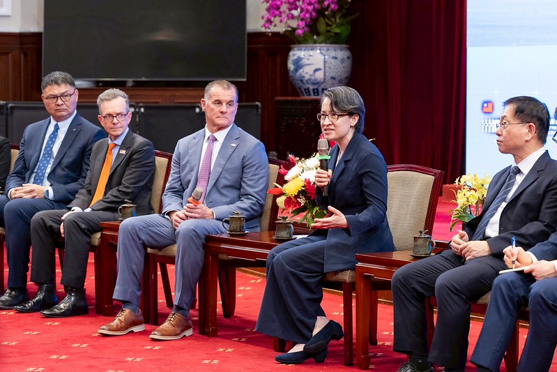 蕭美琴副總統接見美台商業協會訪團　聚焦半導體與AI合作布局