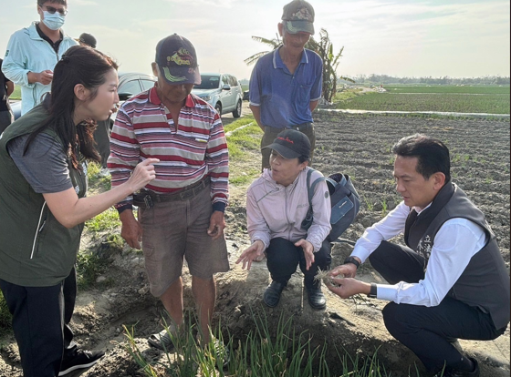 安南區農民獲天災補助,立委林俊憲與議員蔡麗青爭取每公頃4萬1千元支援