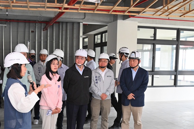 臺東樂齡社福大樓將啟用！行政院長卓榮泰：落實雙就業雙照顧
