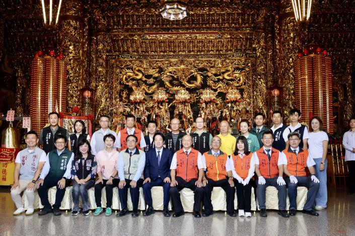 賴清德總統赴臺南西來庵、武龍宮、武德宮贈匾揭牌　黃偉哲市長全程陪同