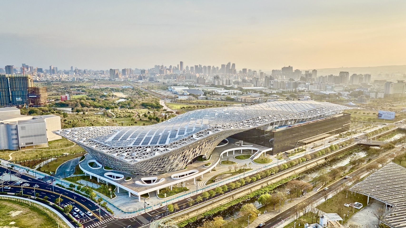 臺中國際會展中心試營運10月21日首展開幕，五金工具博覽會捷運直達超便利