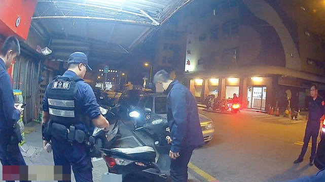 馬公分局啟明派出所員警熱心助青年尋回遺失機車 以為遭竊原是記錯停車位置