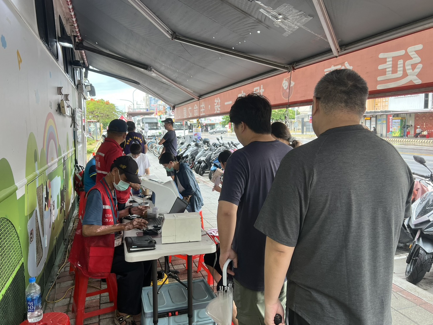 國際同濟會澎嘉南區九會聯合捐血,熱情點燃臺南街頭!你的血是城市的溫度