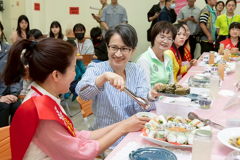 蕭美琴副總統出席彰化家扶母親節活動　強調政府民間攜手支持育兒家庭