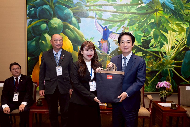 賴清德總統接見傑青獎得獎代表　讚許青年投入專業服務實踐助力臺灣發展的重要成果