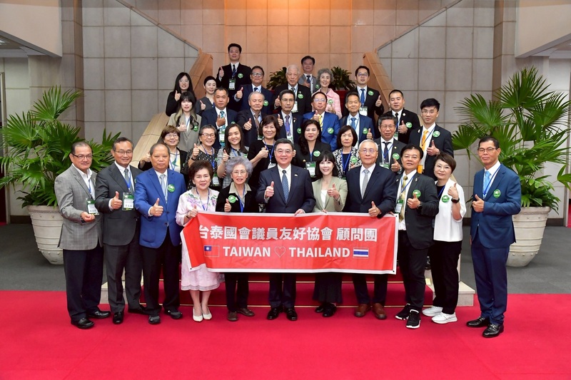 行政院長卓榮泰接見泰國台泰國會議員友好協會顧問團　全面推動十三項國家戰略產業打造穩健臺泰民主供應鏈合作機制