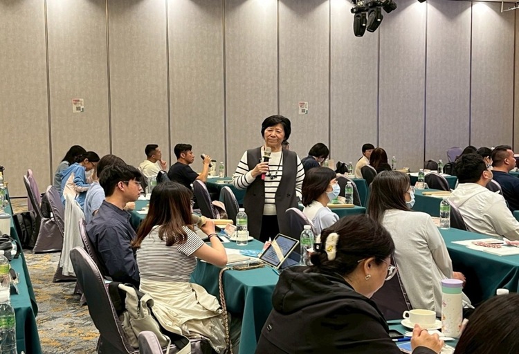 青少年健康使用網路受關注　國教署辦理「關機也幸福」種子教師研習強化教師協助能力