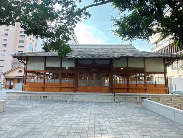 臺南市定古蹟「原臺南刑務所木造建築群」修復完成，年底啟動委外招商打造文化創意新聚點