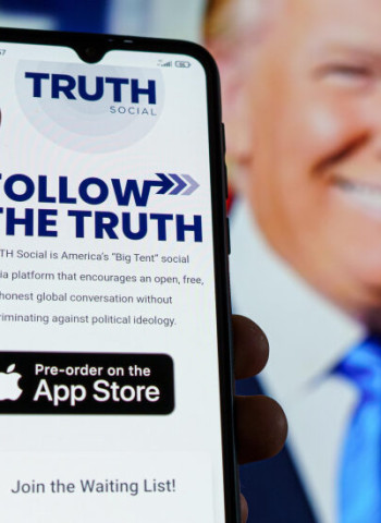 川普創立的Truth Social首日上市 股價暴漲40%