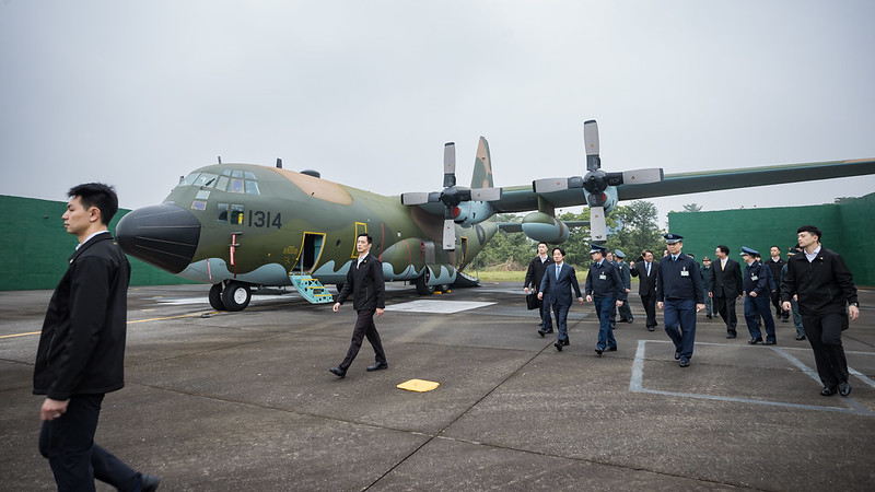 賴清德總統為屏東空軍第六聯隊官兵加菜金 感謝辛勞守護國家