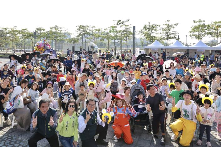 2026台南好young耶誕跨年正式啟動！親子互動、街頭表演與手作體驗引爆歡樂現場