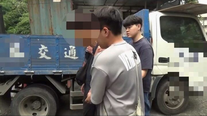 亡命五年調製煙彈難逃北市警鷹眼　十年刑期販毒通緝犯落網毒窟曝光