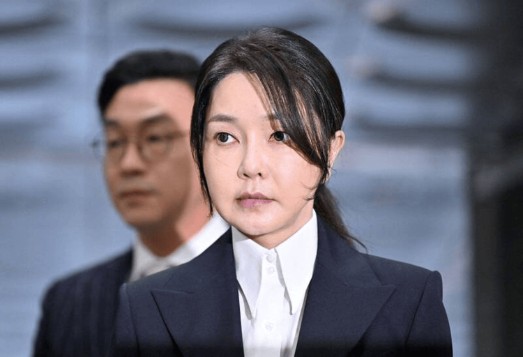 首爾高等法院驚傳墜亡事件　二審主審法官申宗旿與韓國前第一夫人金建希貪腐與股價操縱案風暴引發關注