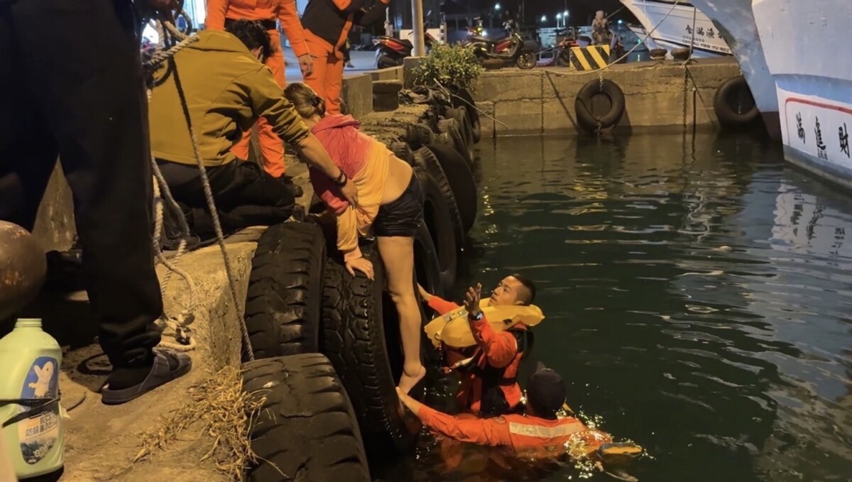 海巡署速效救援！小琉球與高雄港民眾落海獲救，生命無虞