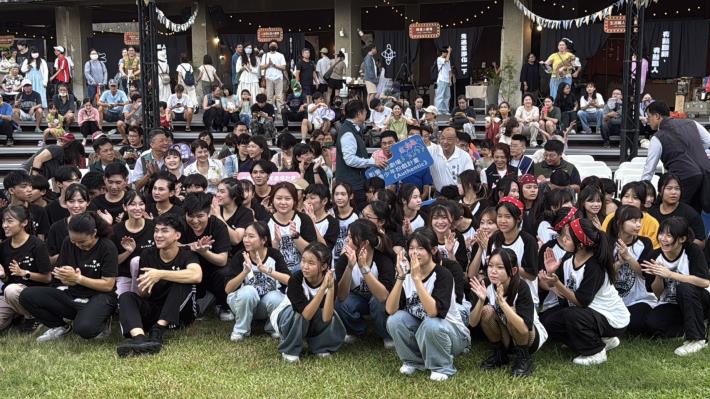 臺南十六歲正青春藝術節熱鬧登場！臺南市長黃偉哲呼籲把握夏日美好參與藝文盛會