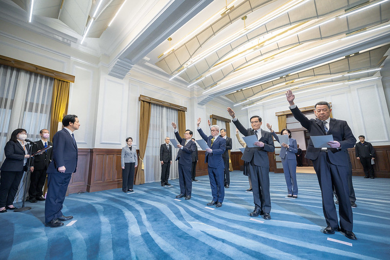 賴清德總統主持新任行政院、考試院、監察院及駐外大使宣誓典禮，期勉恪守憲政體制、承擔國家責任，三院人事全面就位