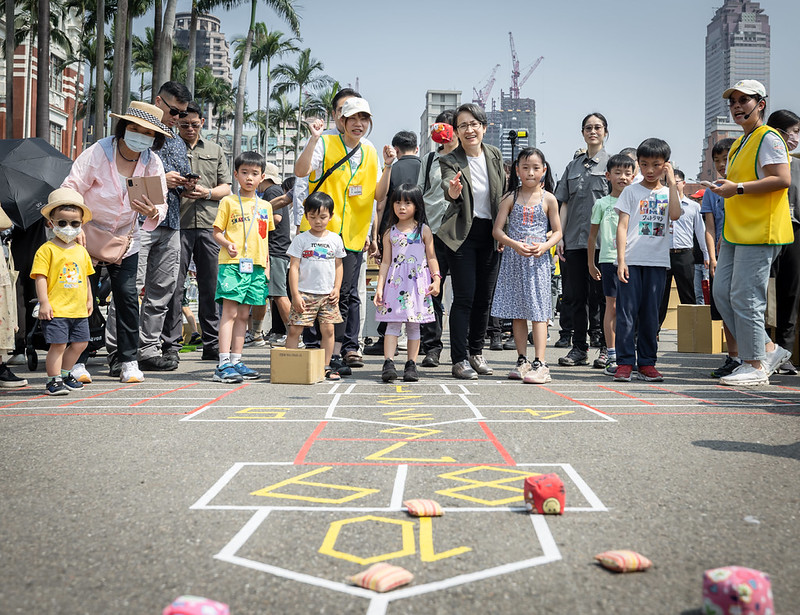 蕭美琴副總統出席總統府假日開放參觀活動　與民眾同樂感受文化魅力