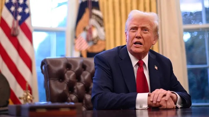 川普對中加墨加徵關稅，背後真正目的竟是經濟戰略還是國安考量？