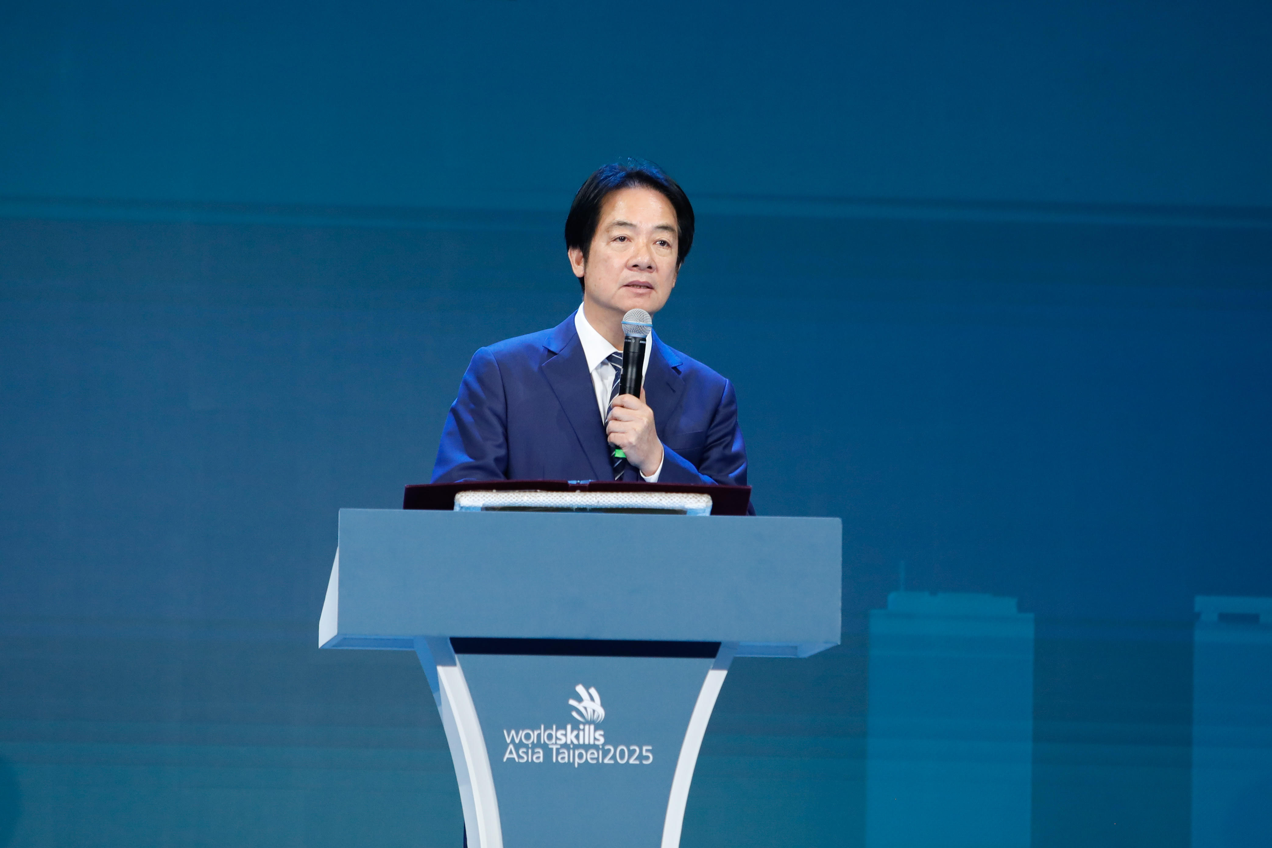 2025亞洲技能競賽正式登場 賴清德總統親臨開幕 向世界展現臺灣技能實力 青年選手同場競技