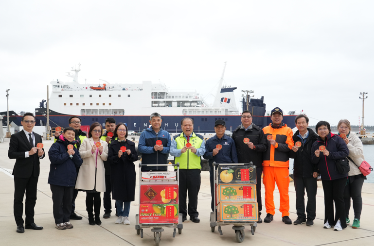 澎湖縣長陳光復春節開工日視察海運！感謝團隊全力投入交通疏運