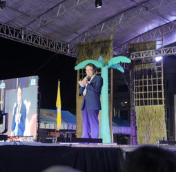 城市外交成功推進！臺南市長黃偉哲訪阿克蘭省70週年慶 長灘島打響「下一站台南」