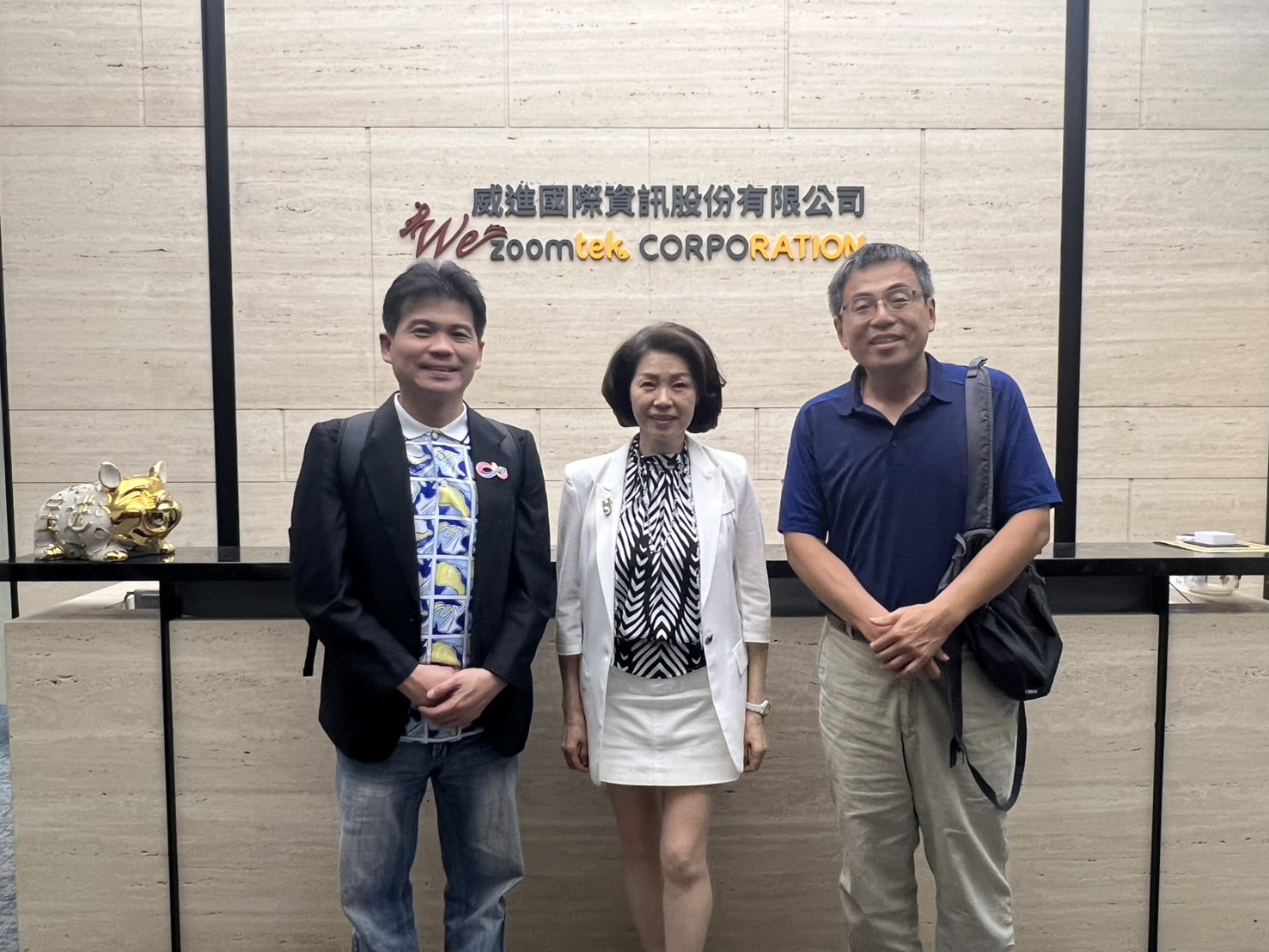 中正企管黃正魁所長拜會威進國際  聚焦學生實習、產學合作與AI教學交流