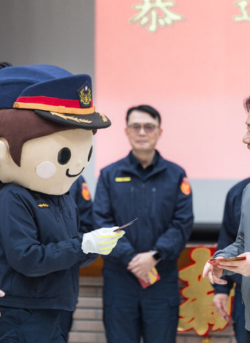 春節慰勉基層警力　賴清德總統親赴臺北市中正分局感謝警察同仁全年無休堅守崗位