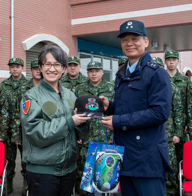 蕭美琴副總統親赴新竹勗勉空軍部隊　讚揚官兵全年無休守護國家安全的努力