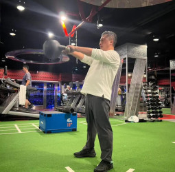 年底選舉倒數　民進黨新北市議員參選人張志豪透過選戰特訓狠甩12公斤拚新北市議會席次