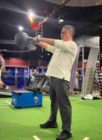 年底選舉倒數　民進黨新北市議員參選人張志豪透過選戰特訓狠甩12公斤拚新北市議會席次