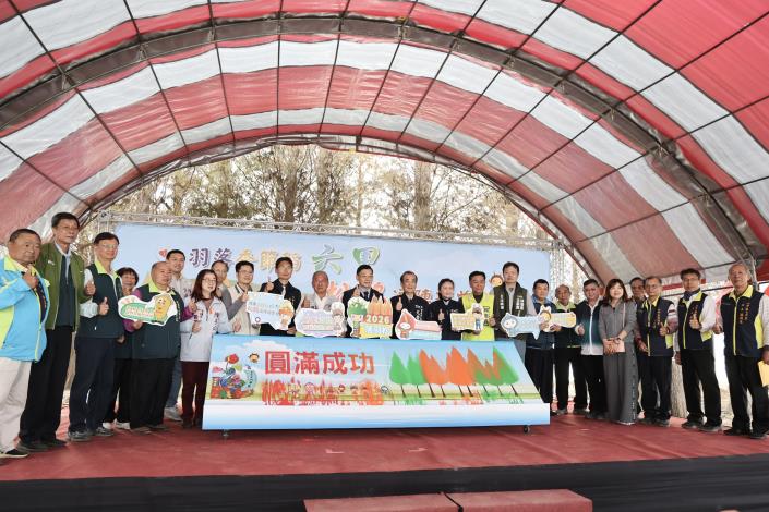 臺南六甲落羽松轉紅美景限時登場　臺南市長黃偉哲邀全民把握賞景良機