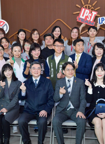 臺南高科技與精密產業展現轉型升級成果，行政院長卓榮泰肯定政府是產業穩健發展後盾的重要角色