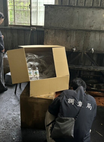 調查局春節前夕行動 查獲兩家公司芥花油混充進口橄欖油案 標示不實全面清查並逮捕