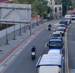 新北市公告：115年大學學測1月17日登場 考場周邊紅線臨停接送措施及交通提醒