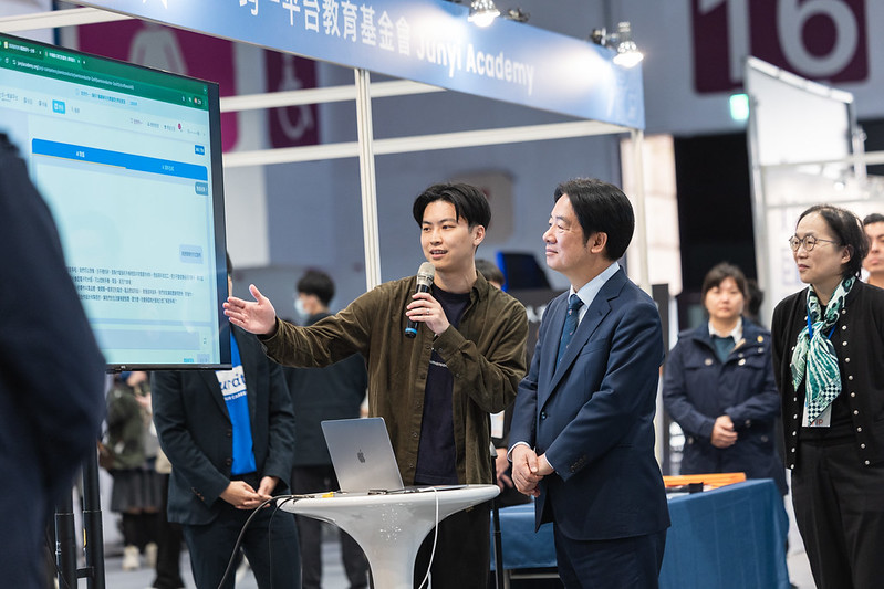 賴清德總統在2026AI人才年會指出　政府協助百工百業導入AI與培育人才　是提升國家競爭力關鍵