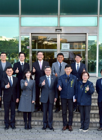 臺美關稅談判獲階段性成果，行政院長卓榮泰實地參訪臺南汽車產業座談，傾聽產業界聲音