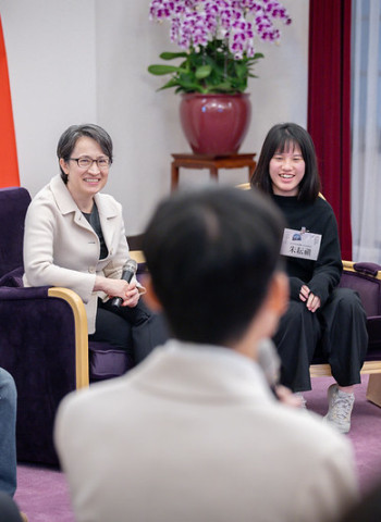 蕭美琴副總統接見圓夢青年赴美交流代表　讚揚文化自信、促進臺灣與世界連結