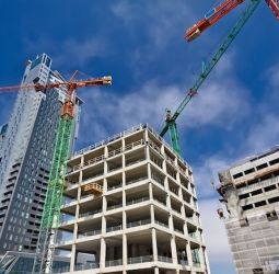 房市核彈來襲！土方之亂失控　土方清運新制重創全臺建商　停工潮下哀號會完蛋