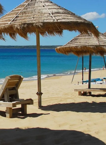 墾丁觀光跌破警戒線！十年人潮蒸發623萬　福容大飯店停業整修、風華渡假酒店搶進市場