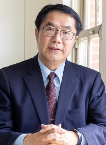 臺南市寒假防護全面啟動　臺南市長黃偉哲提出寒假七項安全與健康重點陪孩子平安迎春節、迎新學期