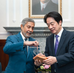 賴清德總統接見美光科技執行長　強調深化臺美合作，強化AI與半導體供應鏈韌性與競爭力