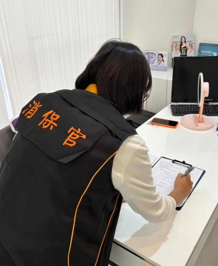 捍衛醫療隱私！臺中市衛生局重罰崇德愛爾麗診所50萬元、停業6個月　偷拍案祭重罰維護就醫權益